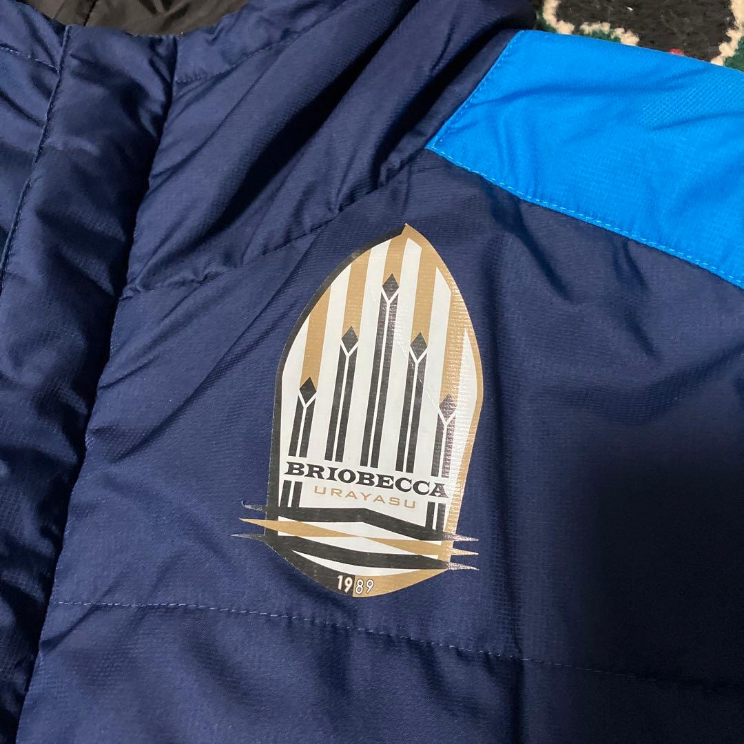 ATHLETA ブリオベッカ浦安 L 中綿　ベンチコート ジャケット
