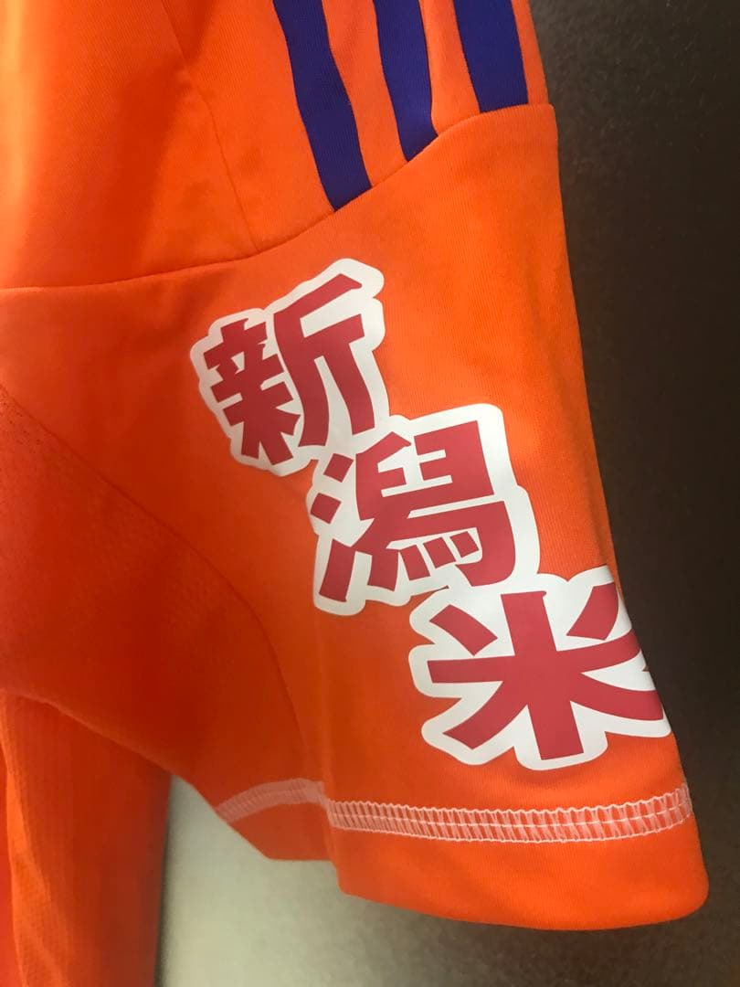 ウェア Albirex Niigata Soccer Jersey NWT Small