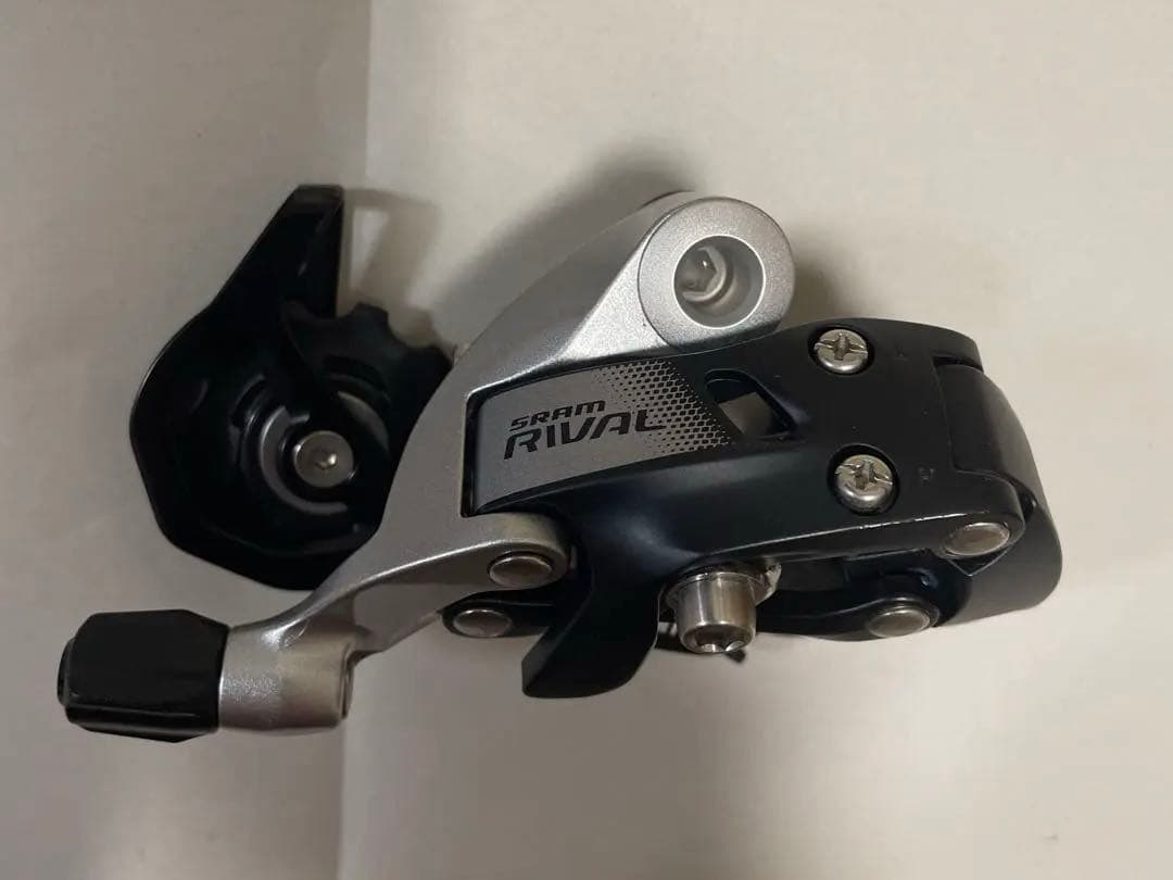 SRAM RIVAL22 機械式コンポセット（クランク BB30, 172.5）