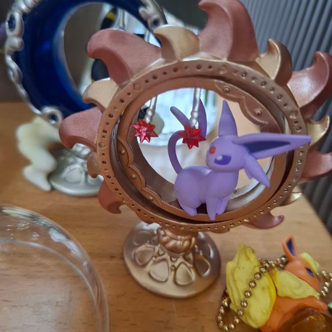 ポケモン フィギュアセット ブラッキーシャワーズ　リーメント　キーホルダー