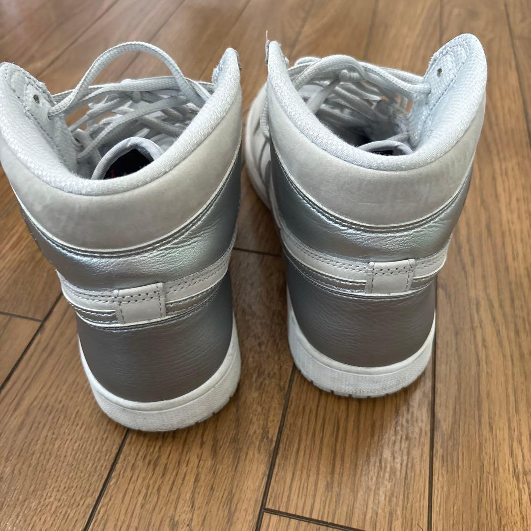 Nike Air Jordan 1 シルバー/ホワイト ハイカット