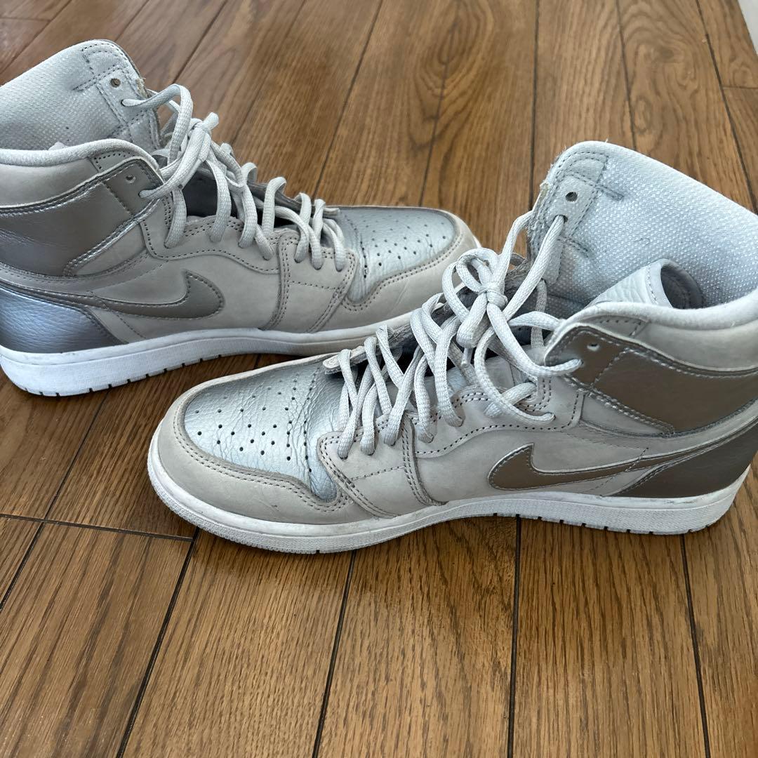Nike Air Jordan 1 シルバー/ホワイト ハイカット