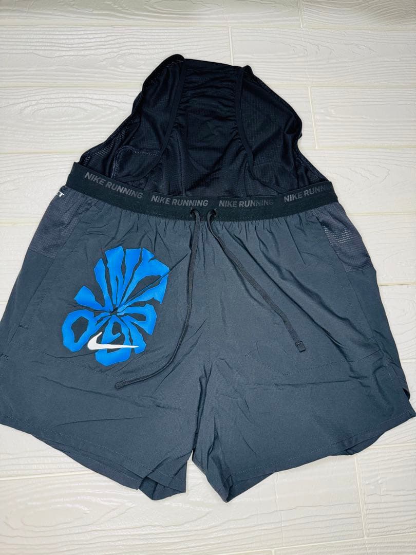 新品NIKE ナイキ　セットアップ Tシャツ　ランニングショーツ　ブラック　L