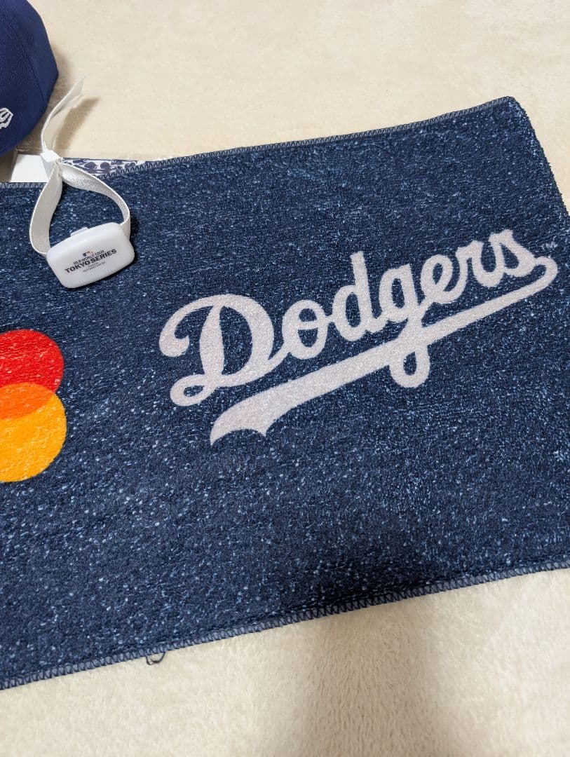 2025東京開幕戦　ドジャース MLBキャップ 2025　タオルストラップ他