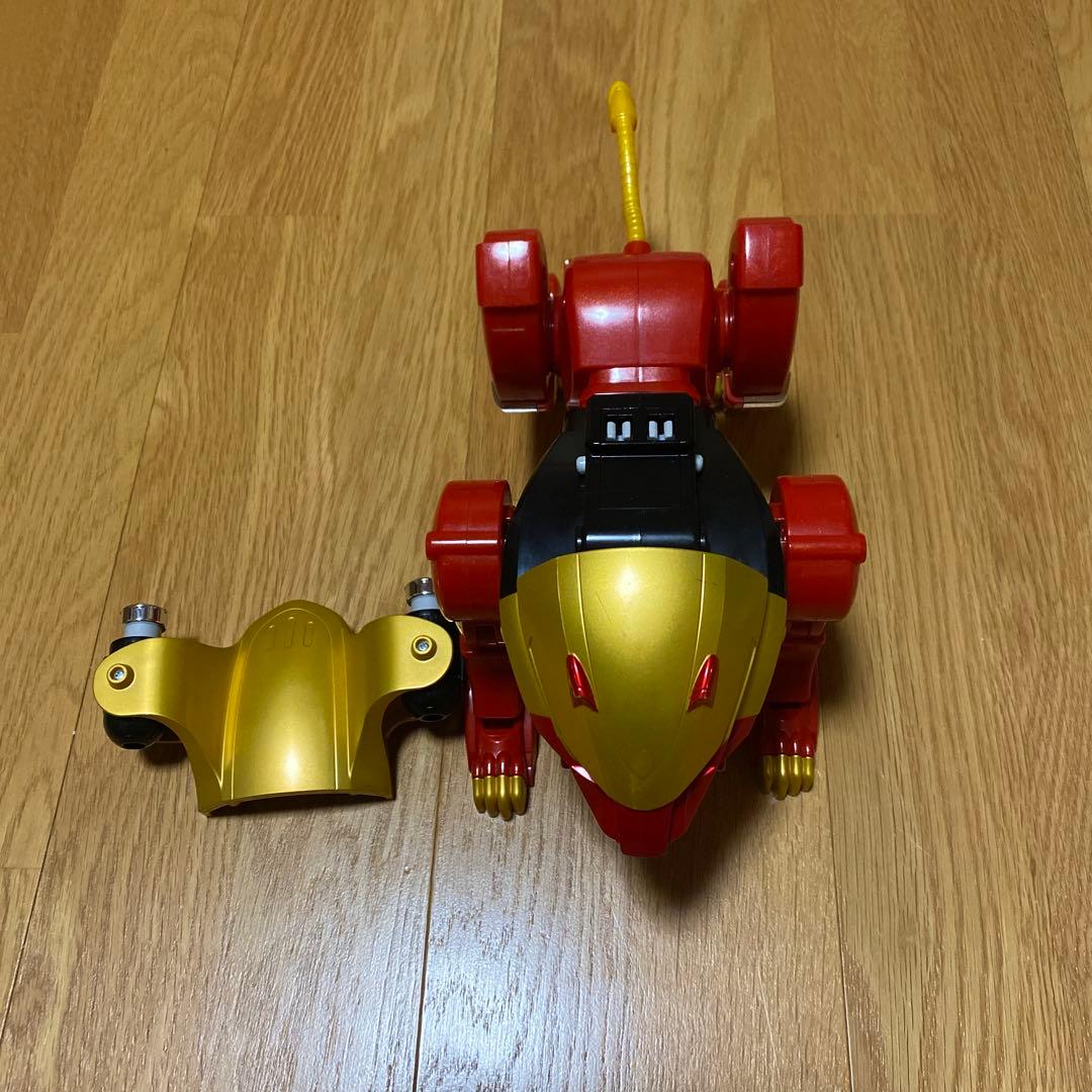 ガオレンジャー　ガオライオン　本体美品　部品欠品あり