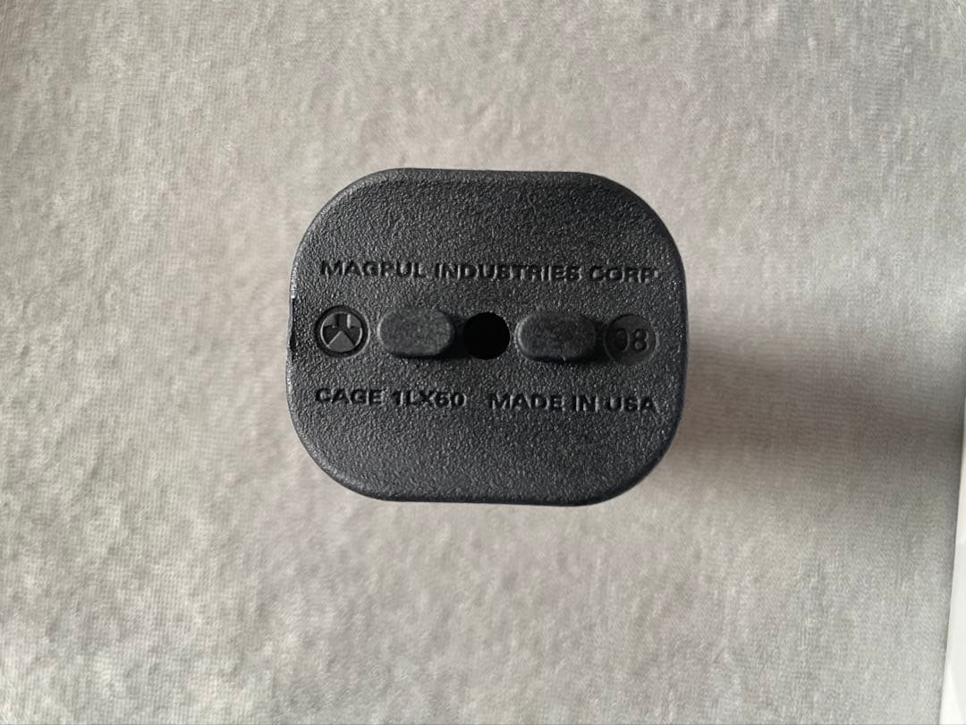 Magpul 実物 MOE ハンドガード カービンレングス + MVG セット