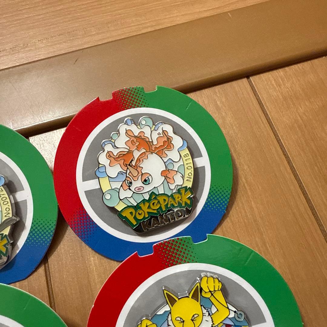 【限定】ポケモンセンター　カントー　ピンズ　ピンバッジ　8個セット