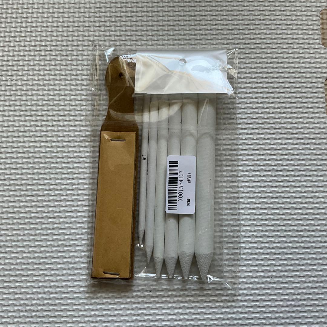 10月までの出品[未使用に近い]ダーウェントパステル色鉛筆36色おまけ付き