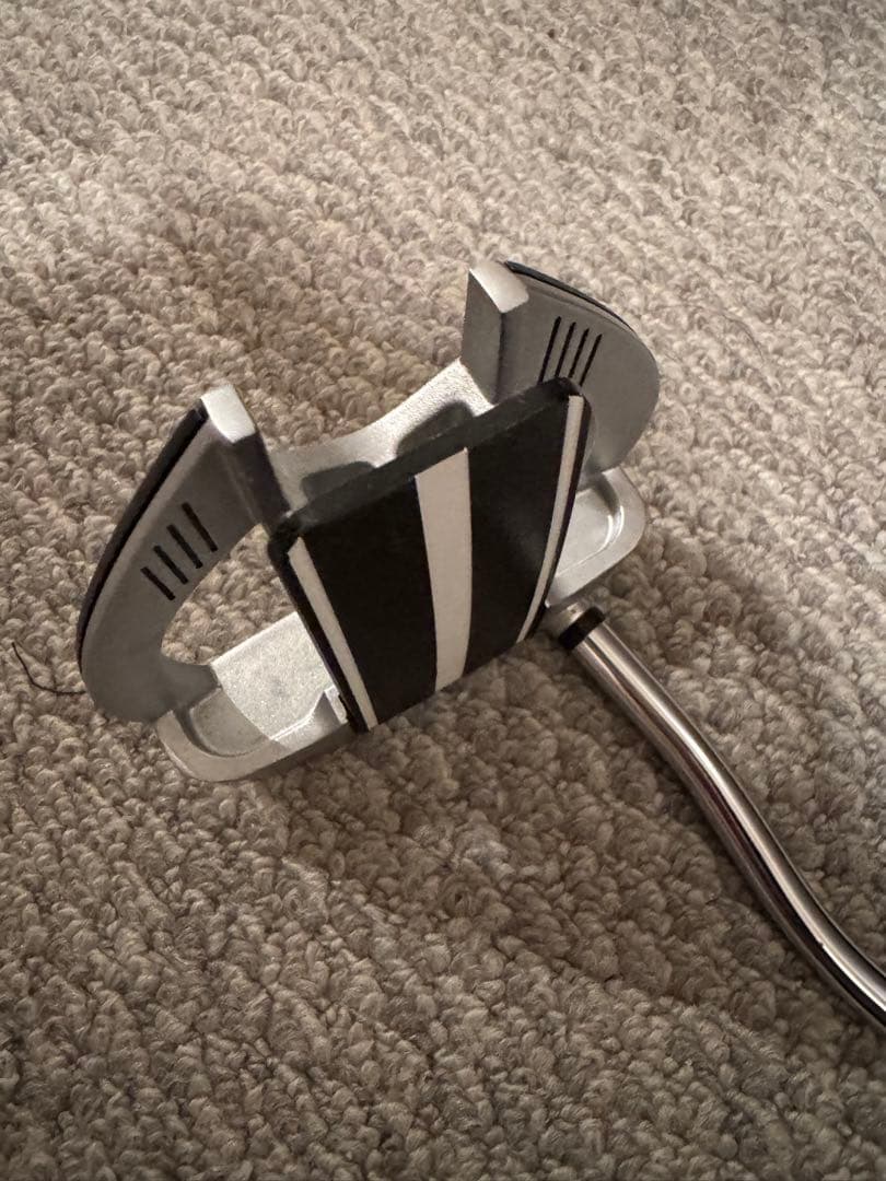 ODYSSEY パター　MARXMAN FANG 33インチ