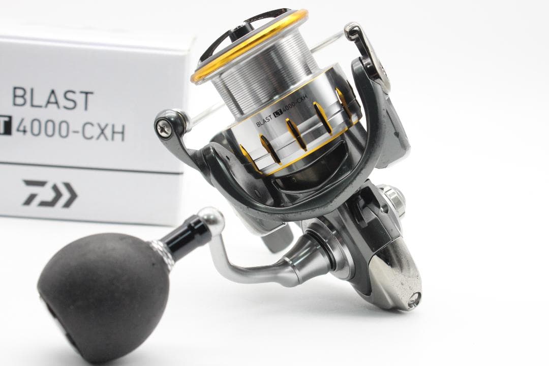 DAIWA ダイワ 18 ブラスト LT 4000-CXH スピニングリール