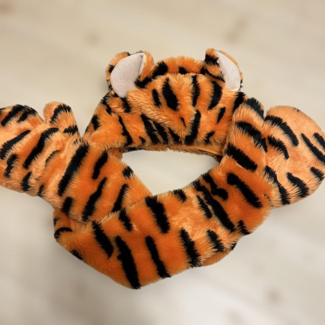 ディズニー　ティガー　マフラーキャップ ファンキャップ