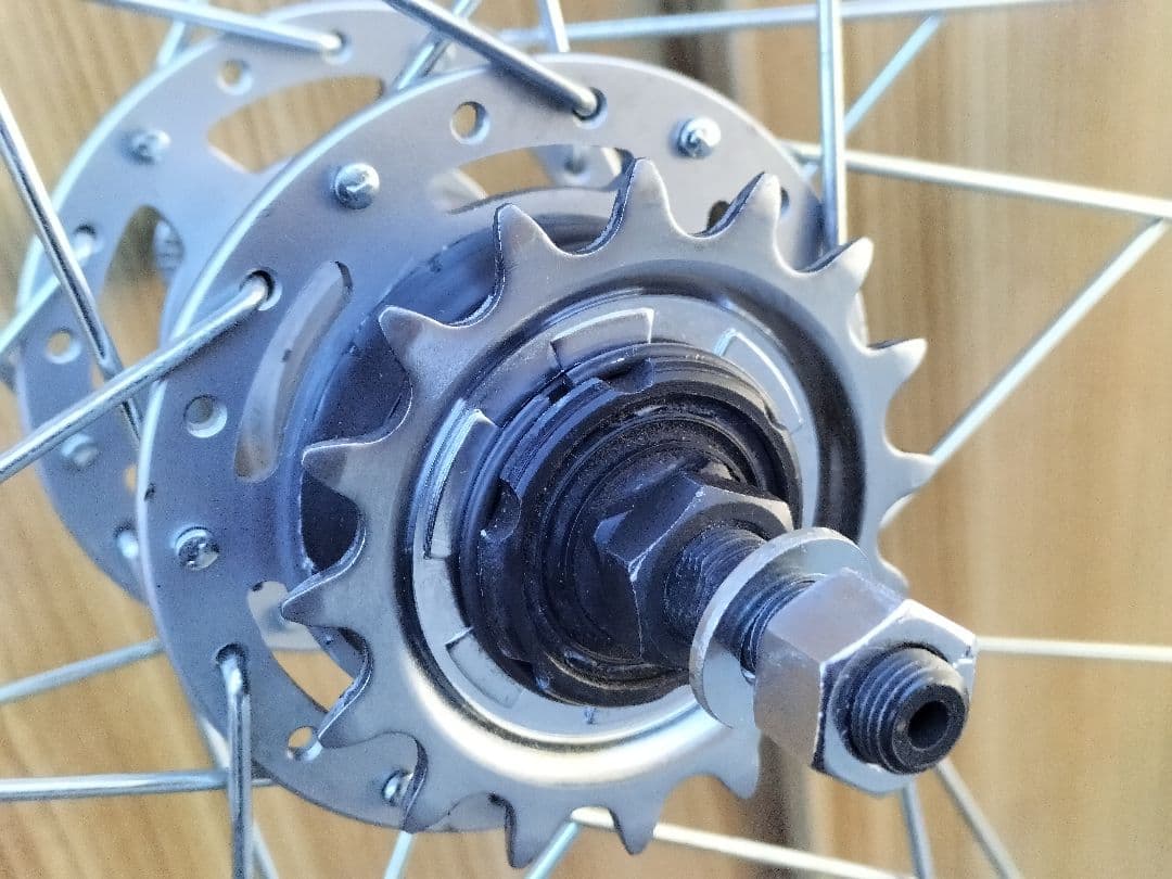 700Cサイズ インター3 内装3段変速ホイール24H リア120mm ギア16