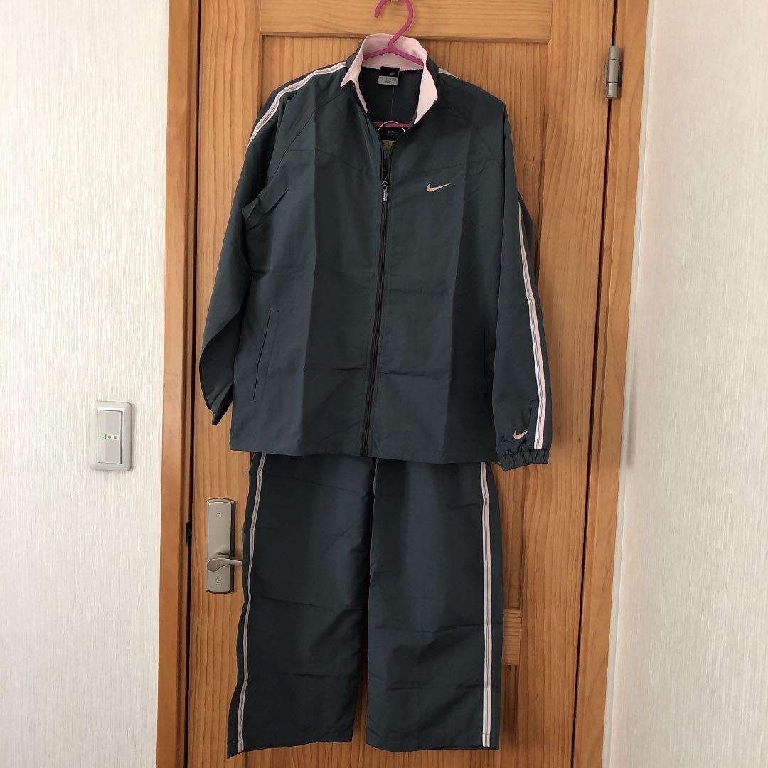 Nike トレーニングウエア上下　Sサイズ