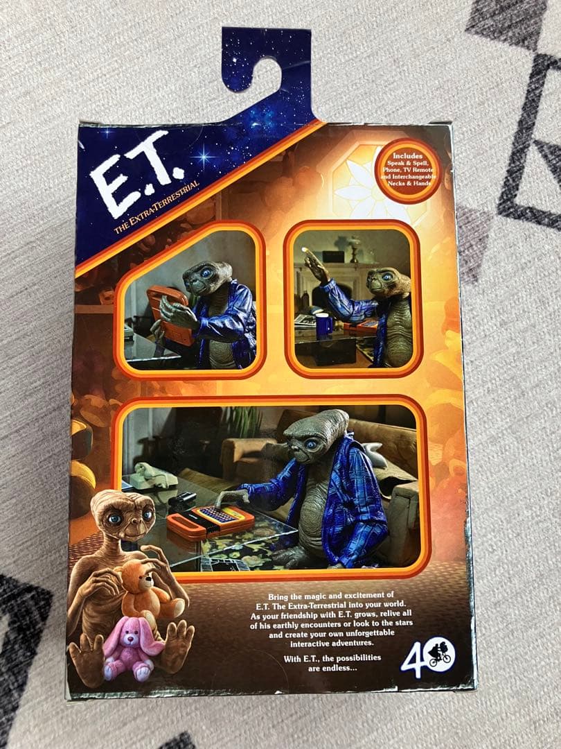 レア　海外購入　ネカULTIMATE TELEPATHIC E.T. フィギュア