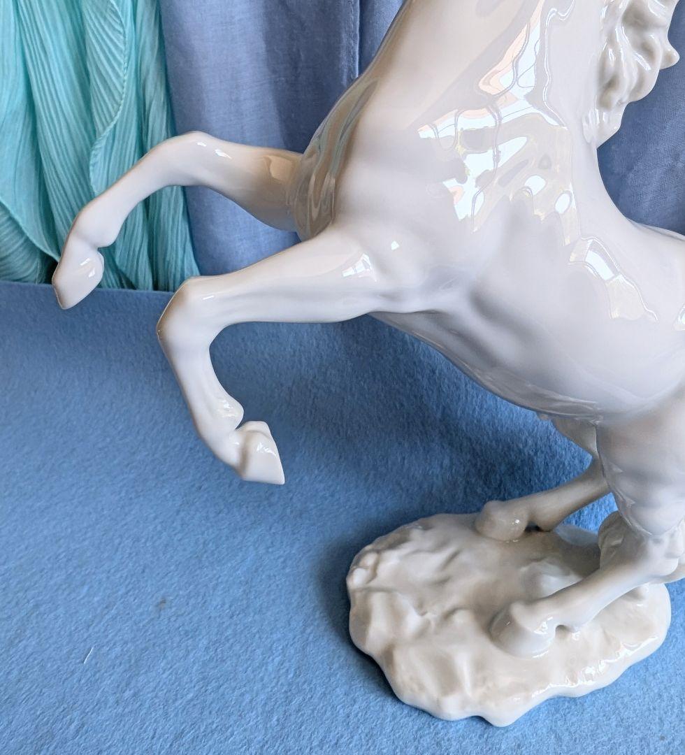 馬の置物　馬のオブジェ