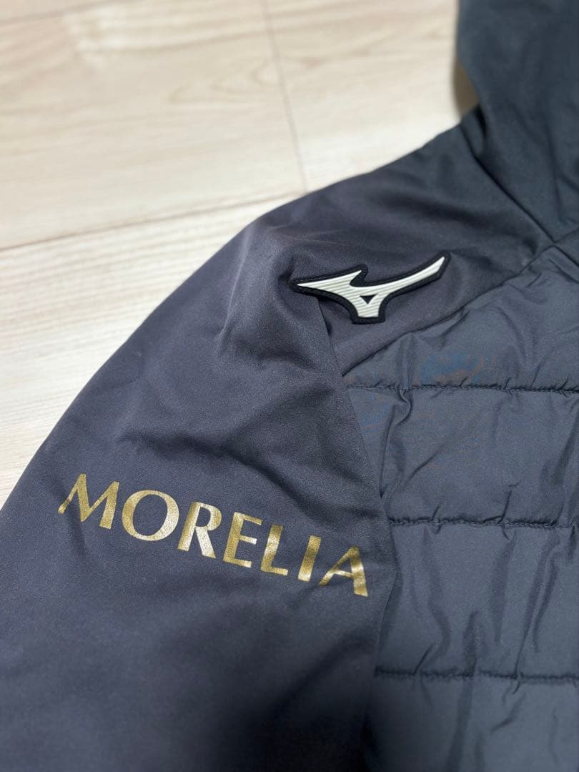 Mizuno MORELIA フード付きジャケット