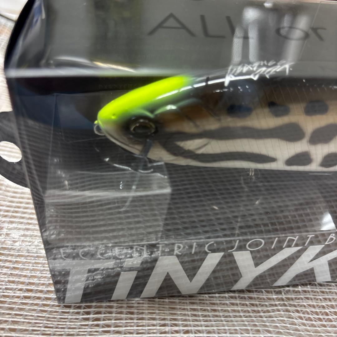 TINYKLASH タイニークラッシュ　drt 新品
