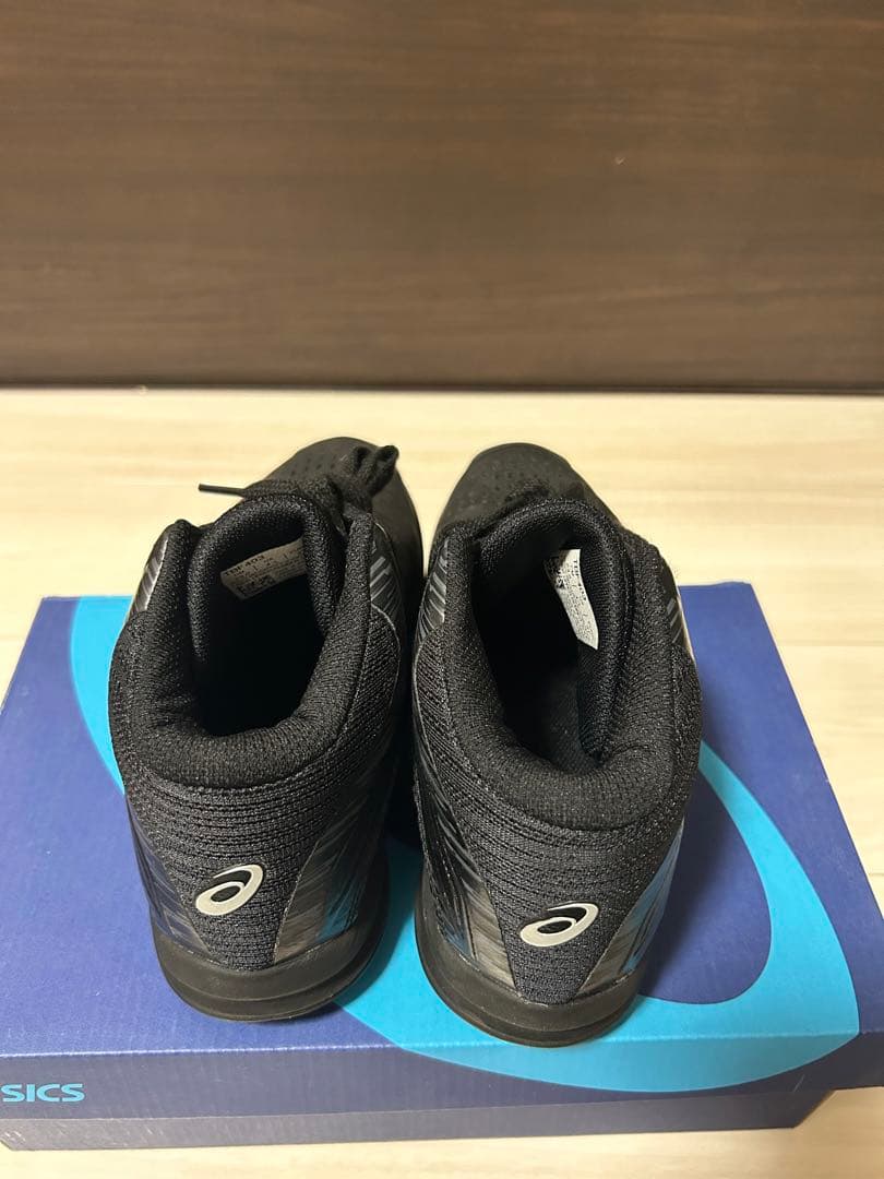 ASICS バスケットボールシューズ ブラック
