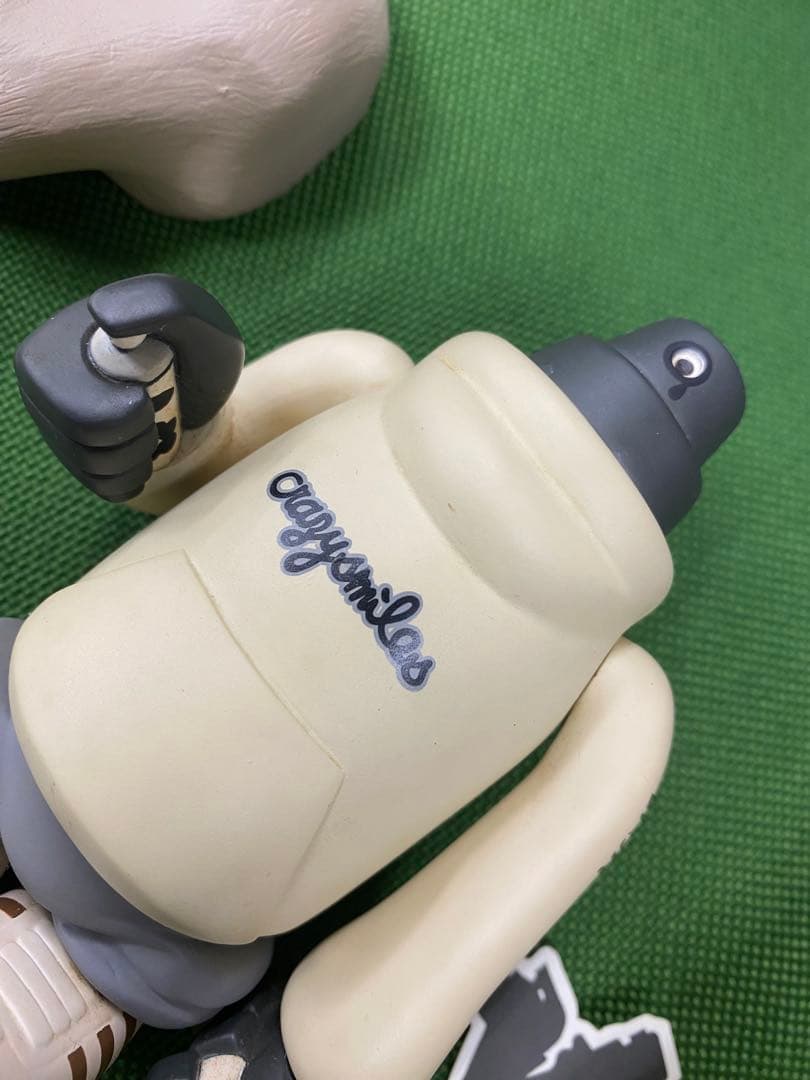 マイケルラウ　クレイジーチルドレン　フィギュア　中古品