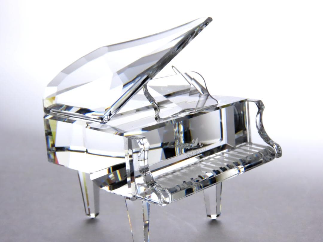 【スワロフスキー】　　ピアノ　　SWAROVSKI