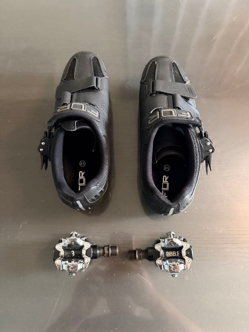 FLR F65ビンディングシューズ41サイズとBBB ペダルセット