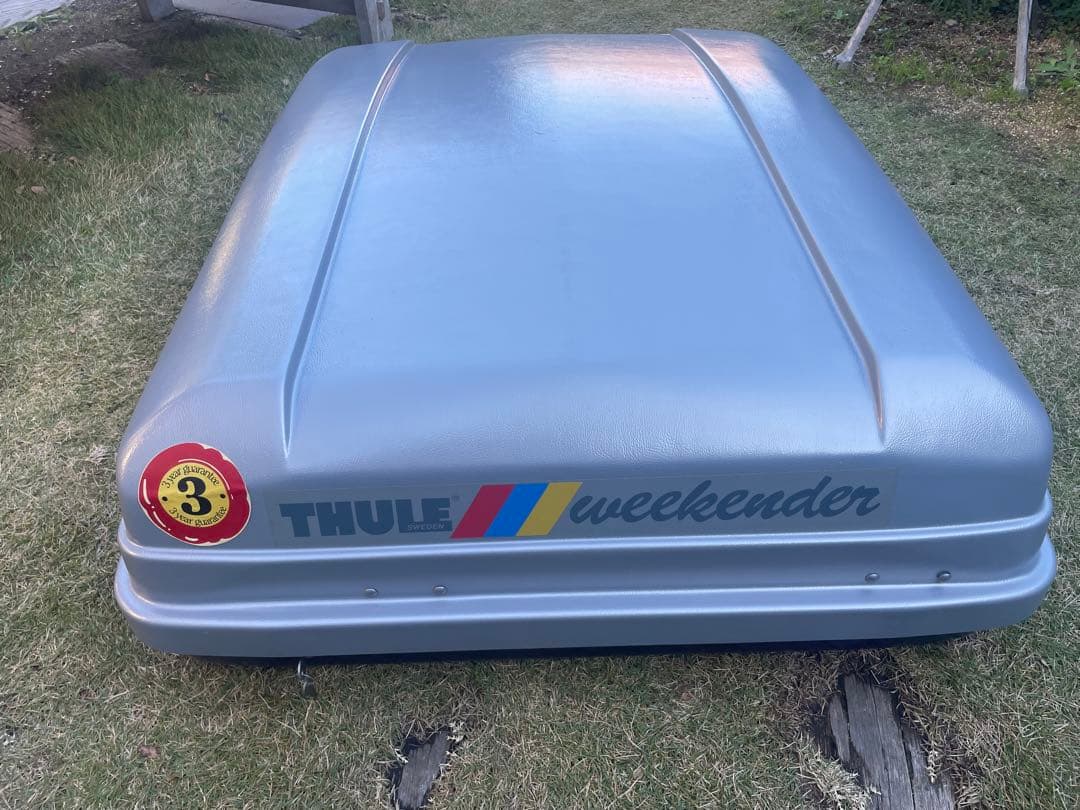 THULE ルーフボックス シルバー　釣り　アウトドア　スノーボード　海