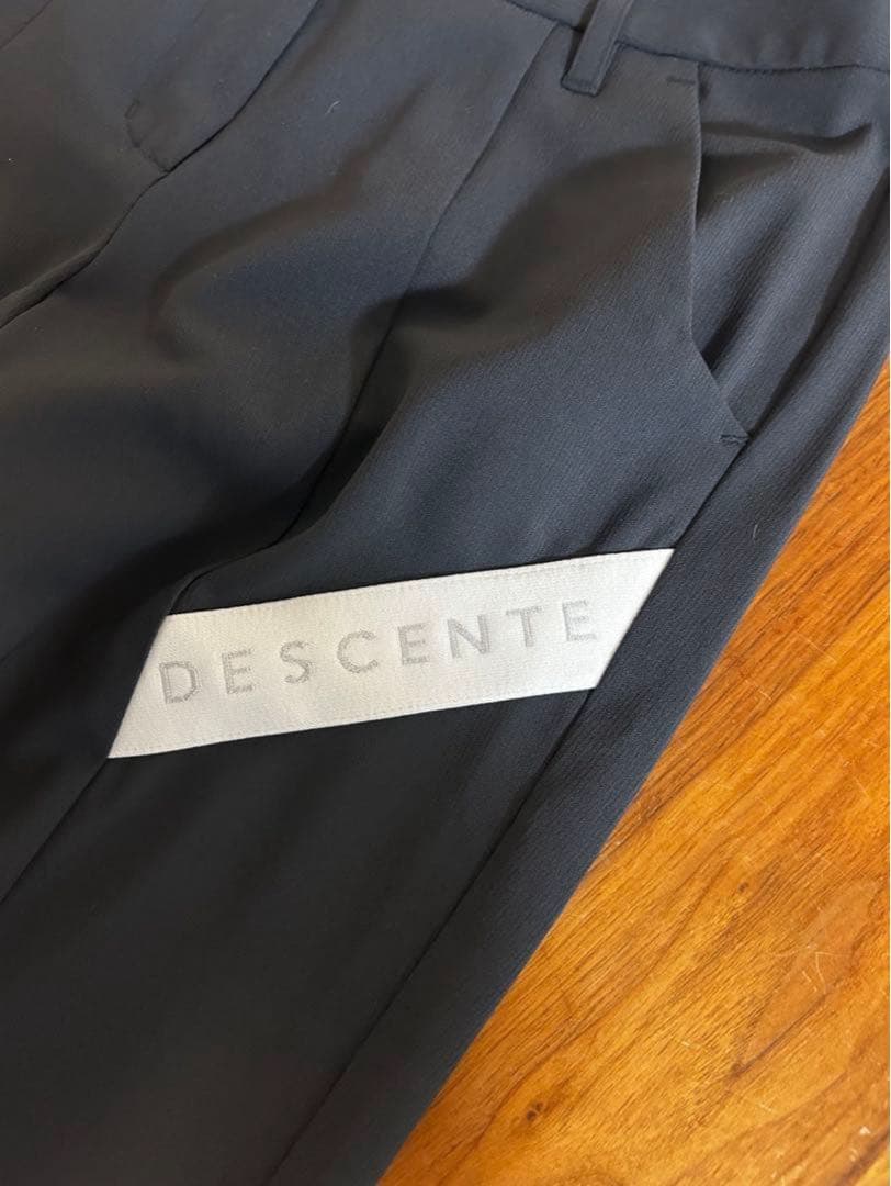 【2/20まで】DESCENTE ゴルフウェアセット ホワイト/ブラック