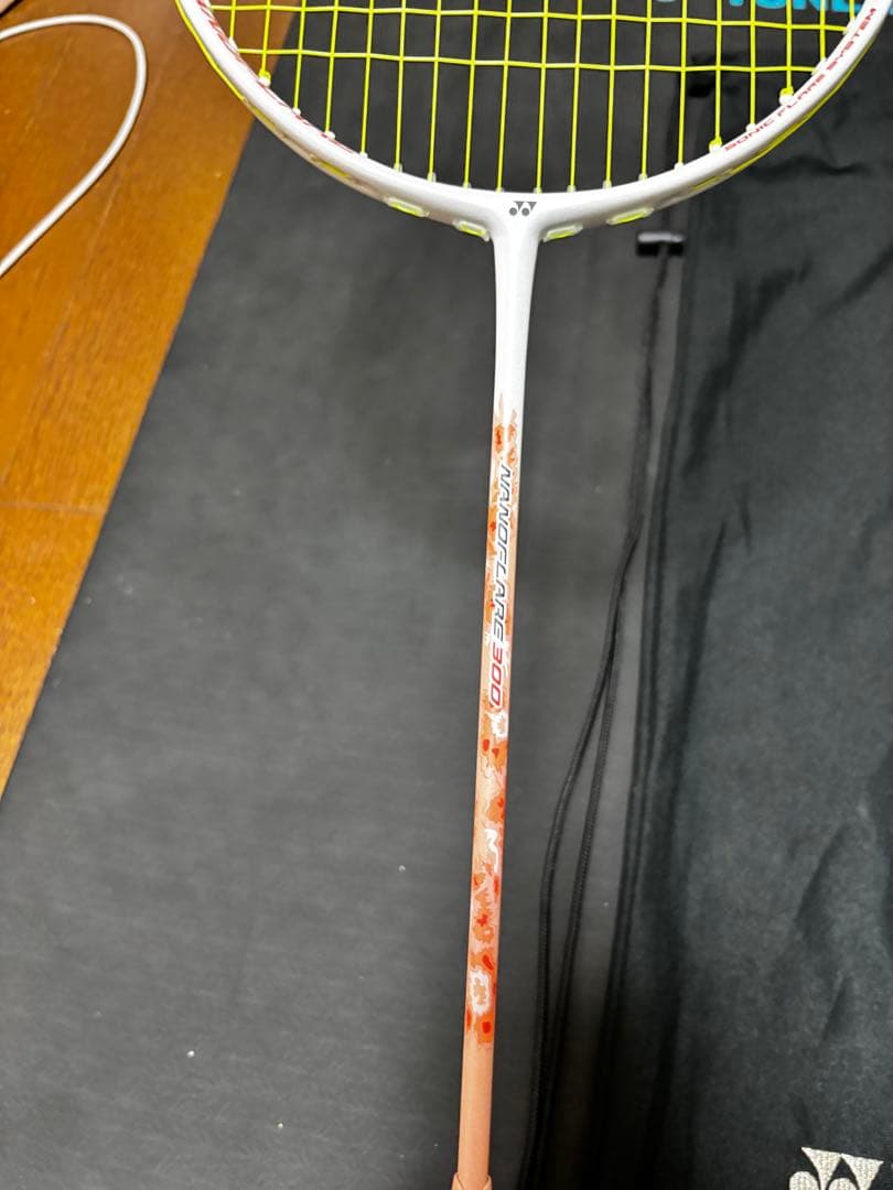 ヨネックス ナノフレア300 ケース付き