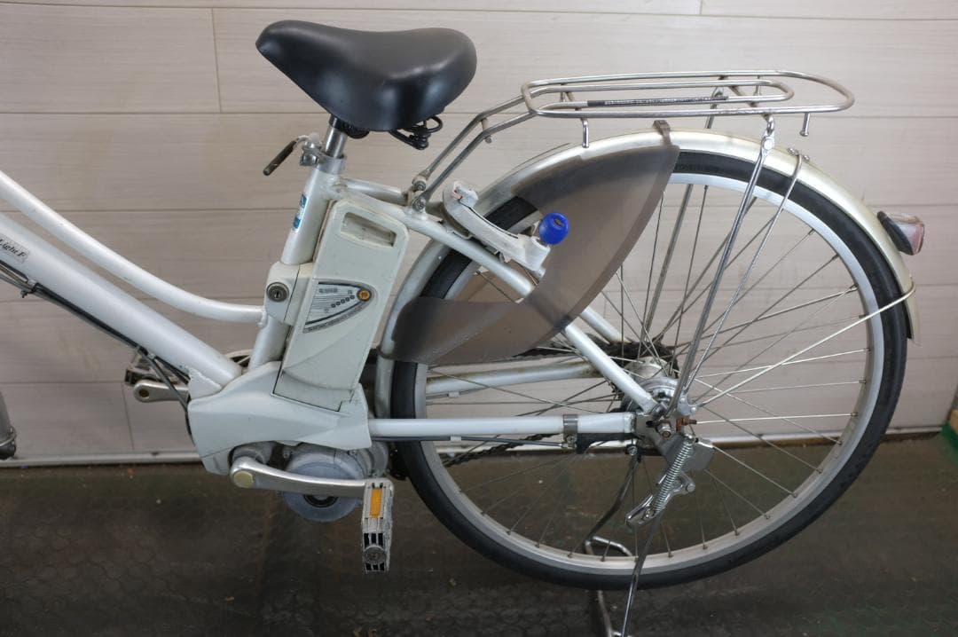 電動自転車 パナソニック　26インチ　3段 8.0Ah 充電器あり