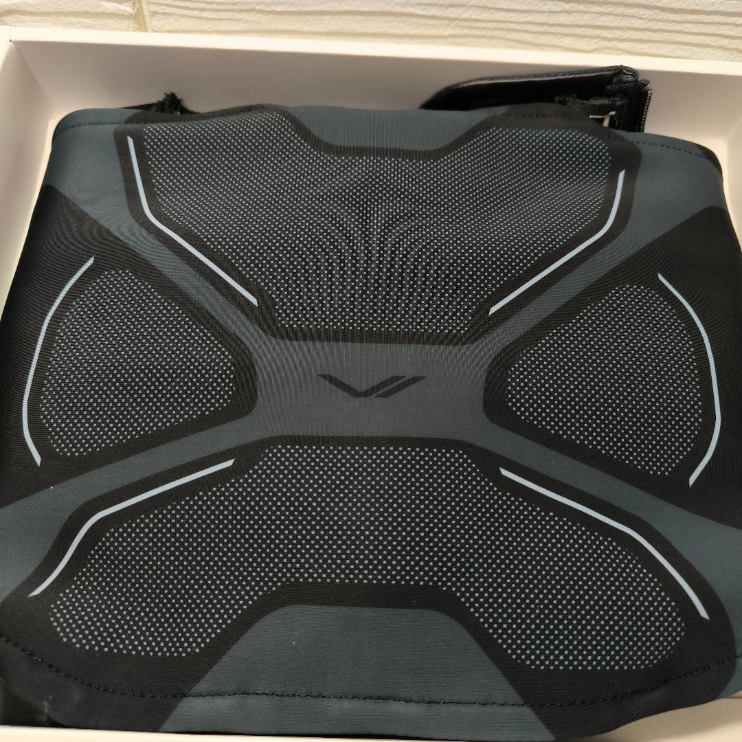 最新型　ほぼ新品　美品　SIXPAD シックスパッド コアベルト2 Sサイズ