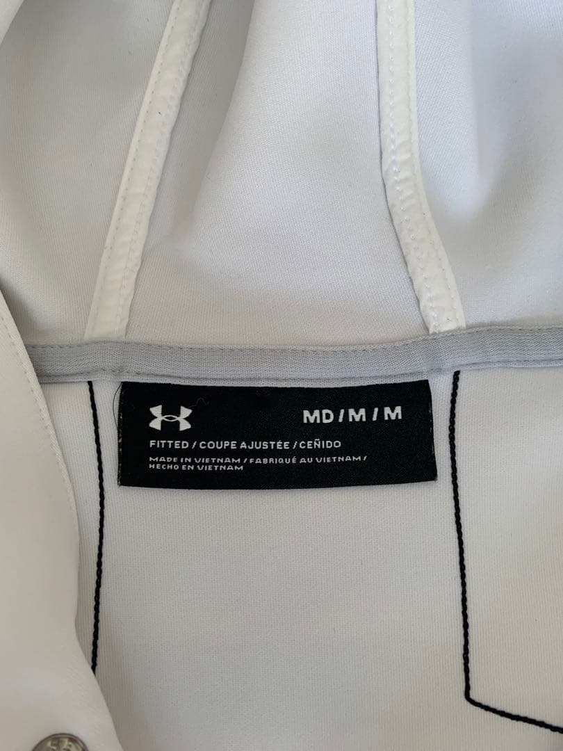 Under Armour フード付きジャケット M ホワイト/ブラック上下セット