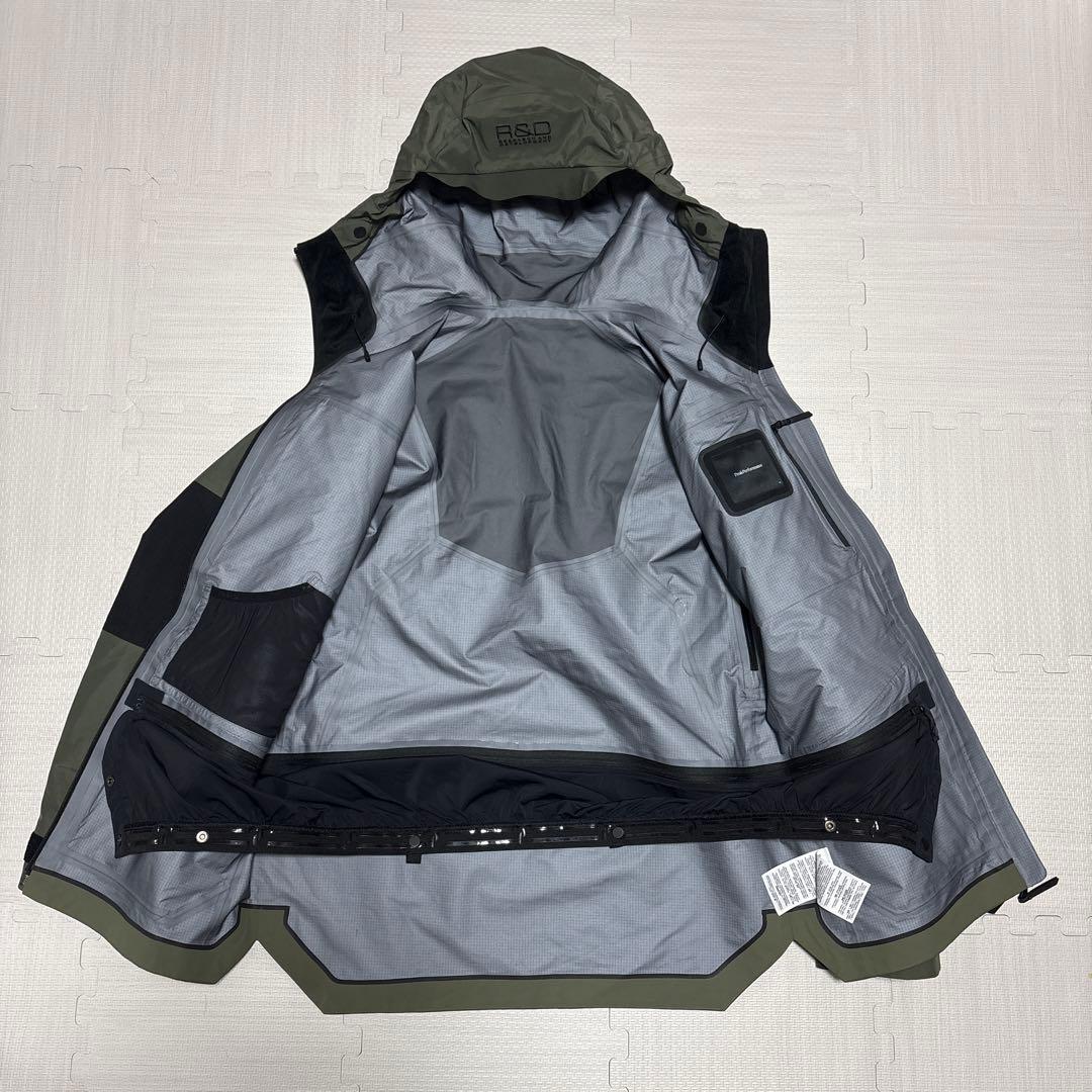 【美品】ピークパフォーマンスバーティカル ゴアテックス プロ　ジャケット