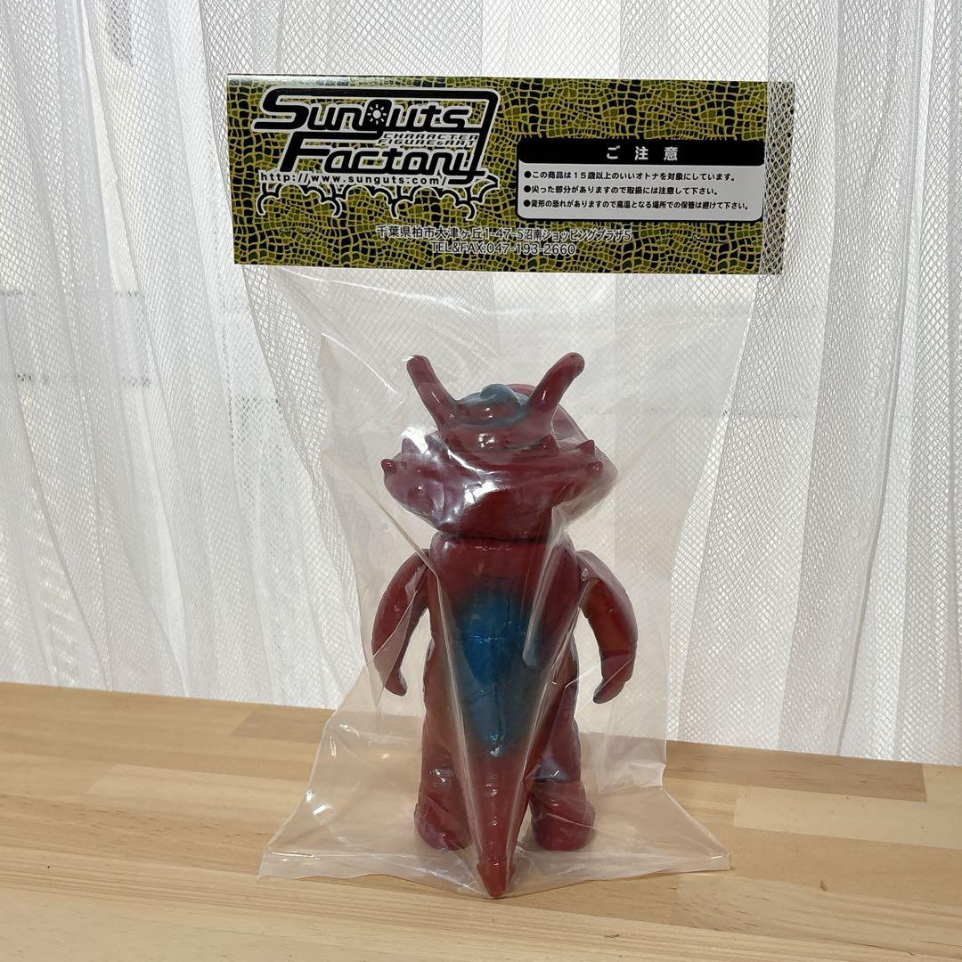 サンガッツ本舗　カネゴン （レッドマン版）ソフビ　未開封新品