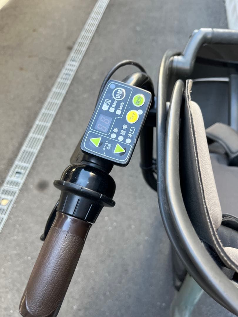 【直接引渡可】2022年購入bikke 電動アシスト自転車 チャイルドシート付き