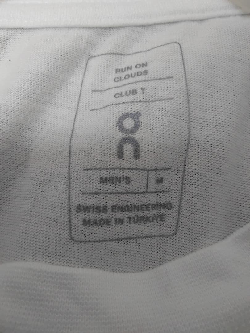 On渋谷店限定　On Labs Tokyo ホワイト Tシャツ M