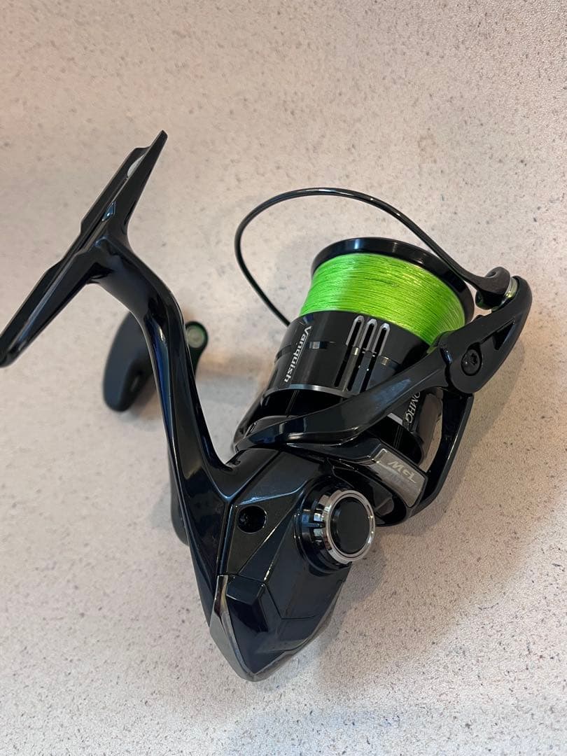美品 シマノ19ヴァンキッシュC3000MHG Vanquish