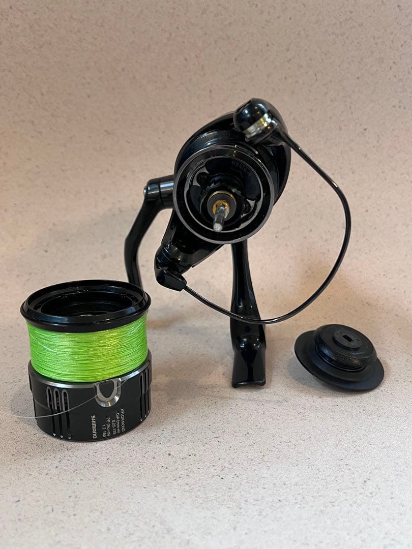 美品 シマノ19ヴァンキッシュC3000MHG Vanquish
