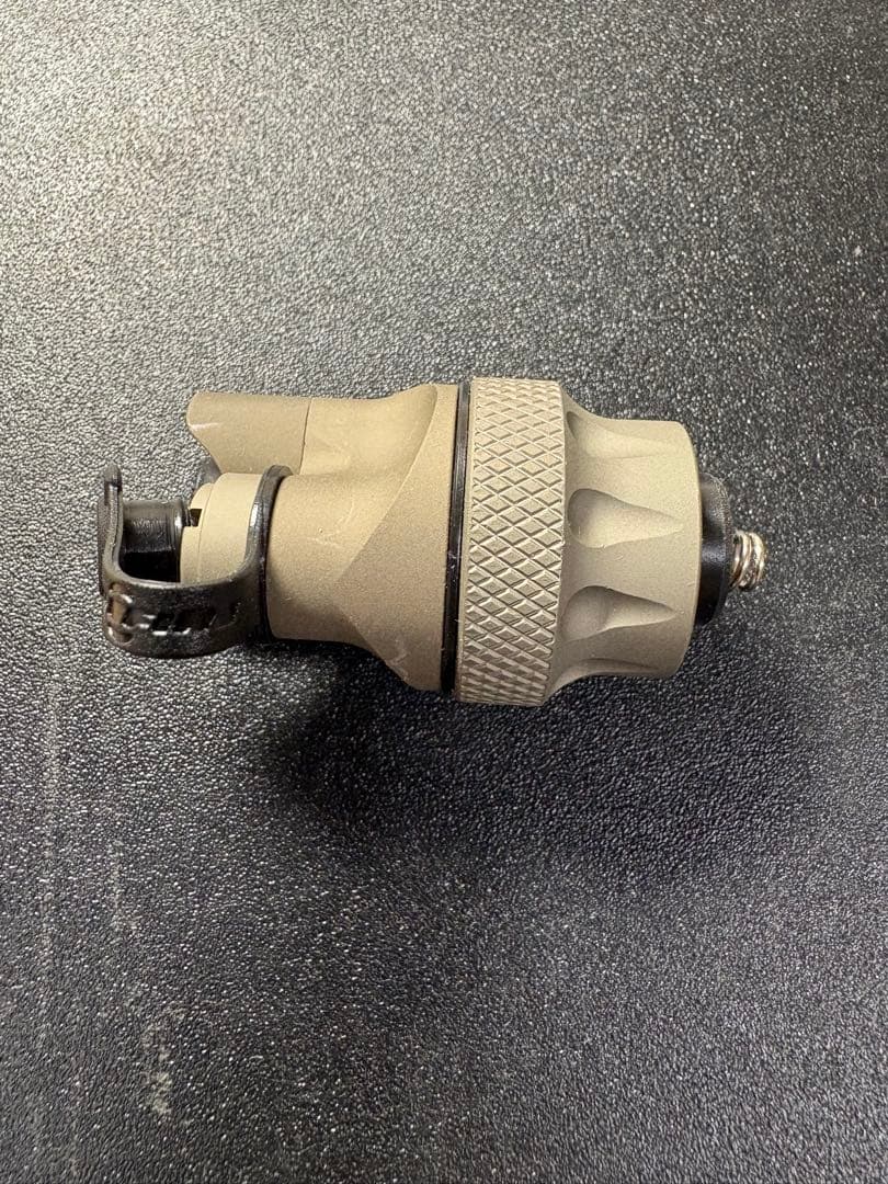 実物　シュアファイア　SureFire DS00ダブルスイッチテールキャップ