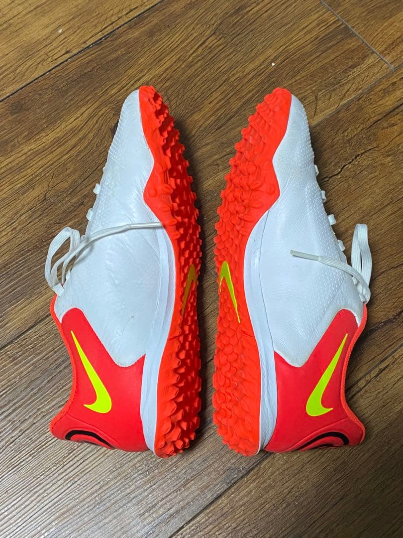 Nike Tiempo フットサルシューズ ホワイト/オレンジ