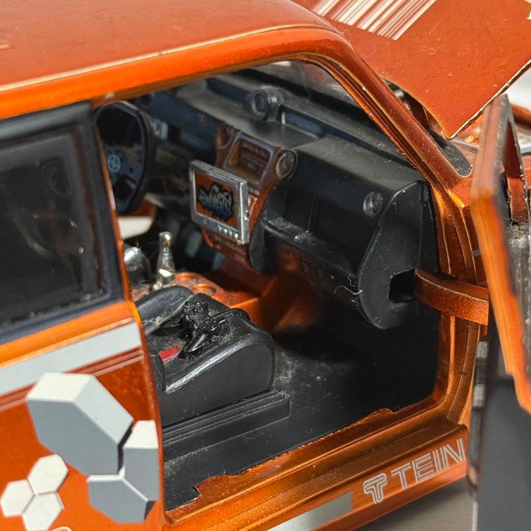 SCION xb サイオン 1/24スケール ミニカー