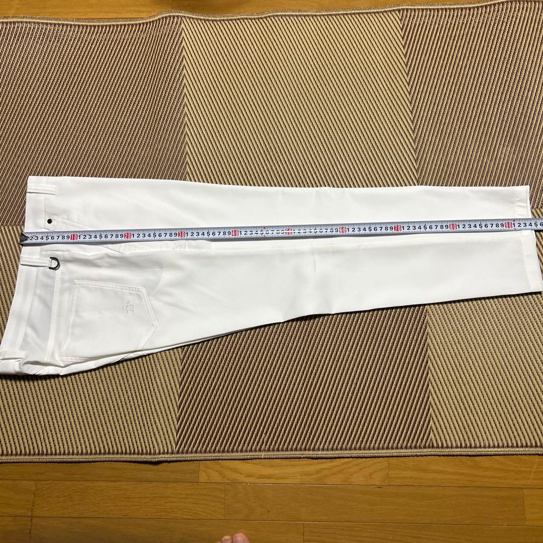 (新品)ホワイトパンツ ペンギン刺繍付き