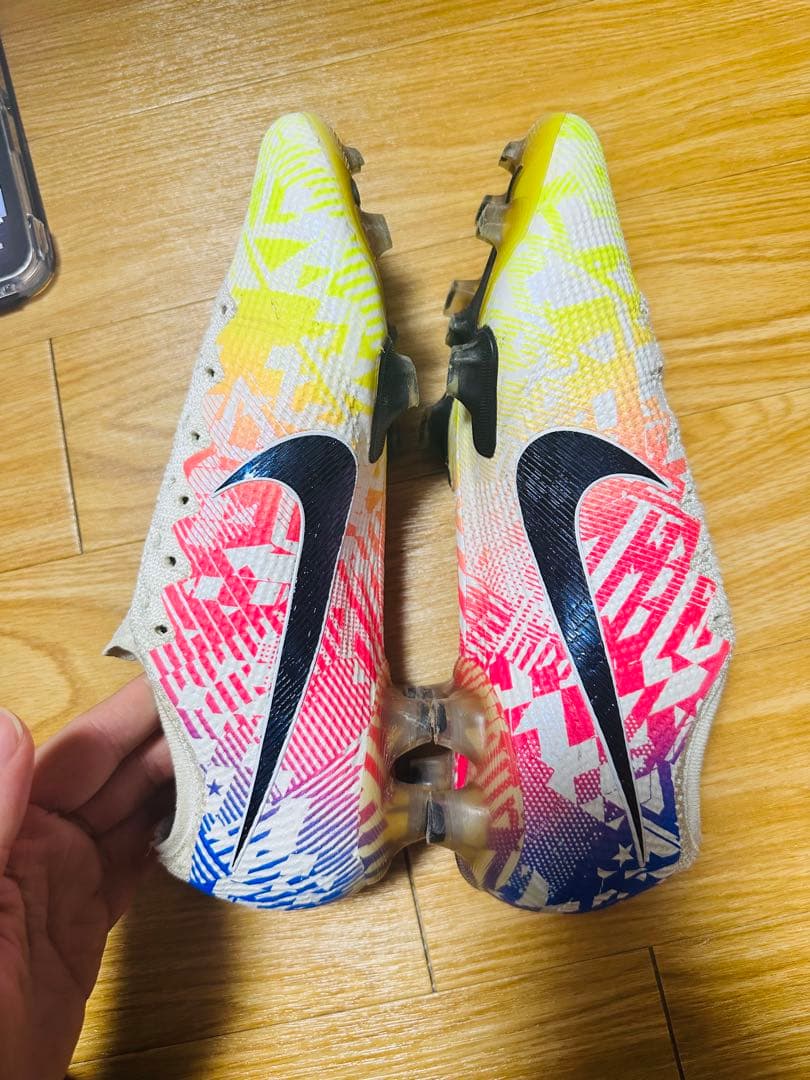 マーキュリーアルVapor 13 ネイマール限定