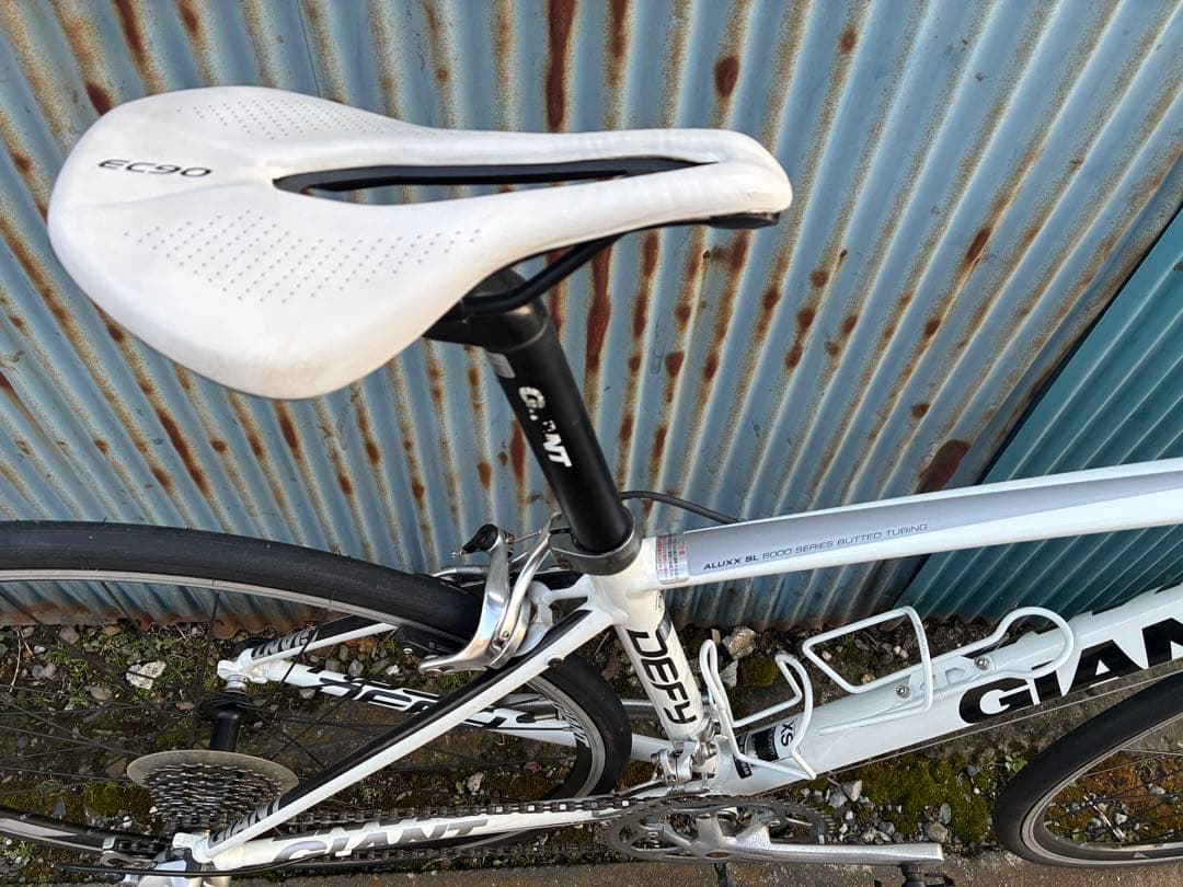 【整備済】アルミロードバイク GIANT Defy3 ホワイト XS 2011年