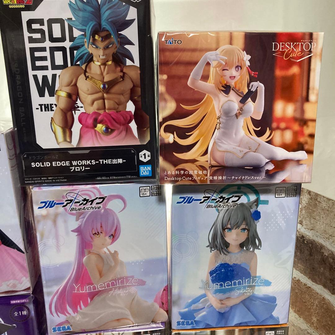 プライズフィギュア　8点セット　初音ミク・ライザ・ブルーアーカイブ等　匿名配送
