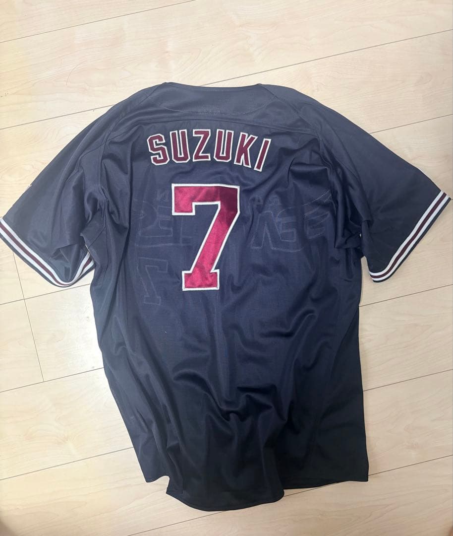 鈴木大地選手ユニフォーム　東北楽天ゴールデンイーグルス