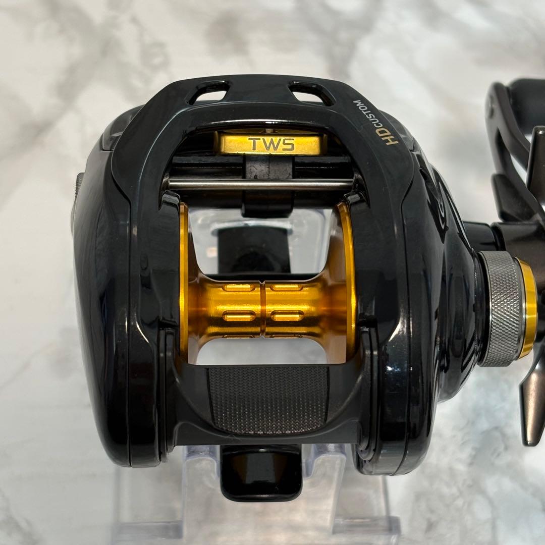 【極美品】 ダイワ タトゥーラ HDカスタム 150H-TW ベイトリール 右