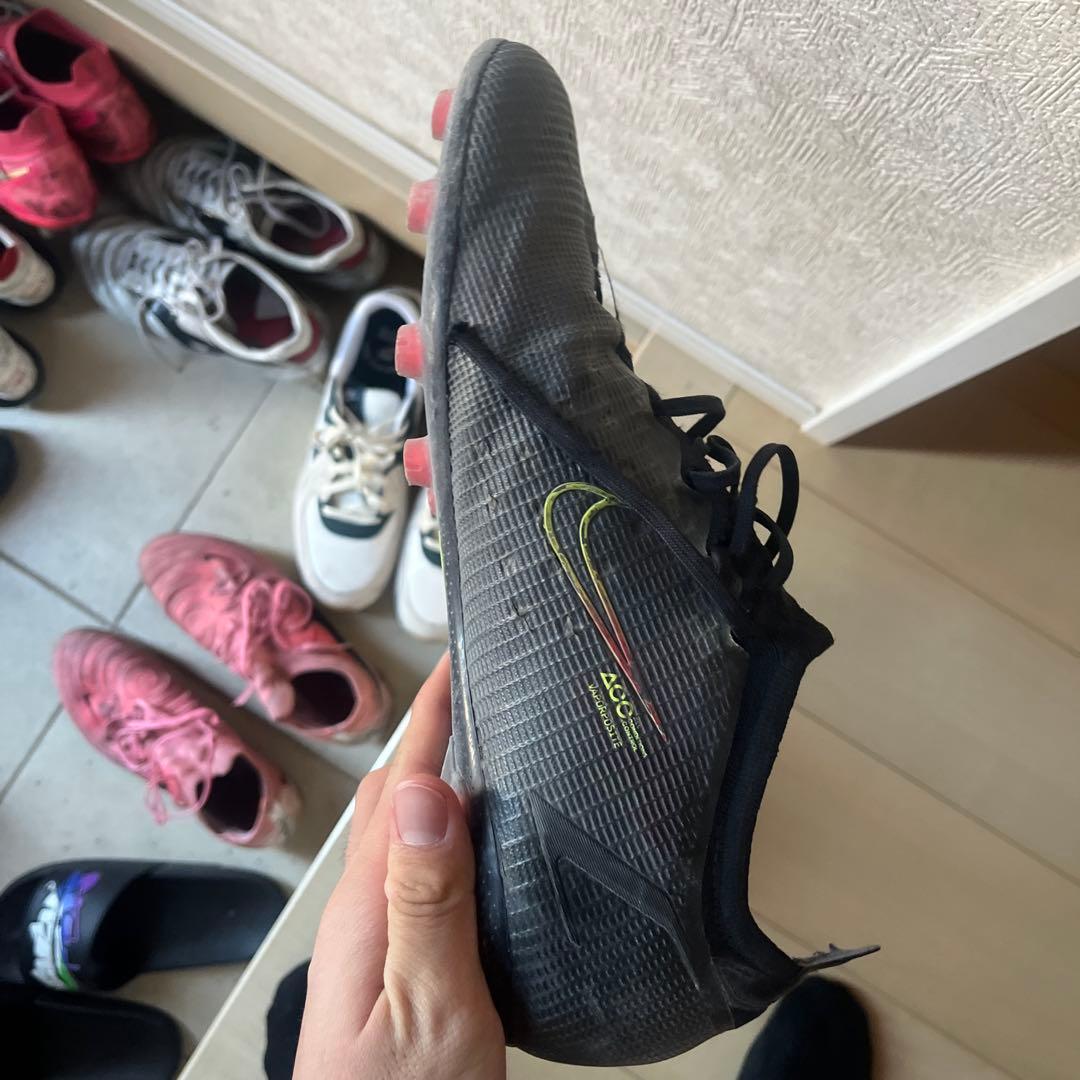 Nike スパイクシューズ ブラック/レッド/イエロー