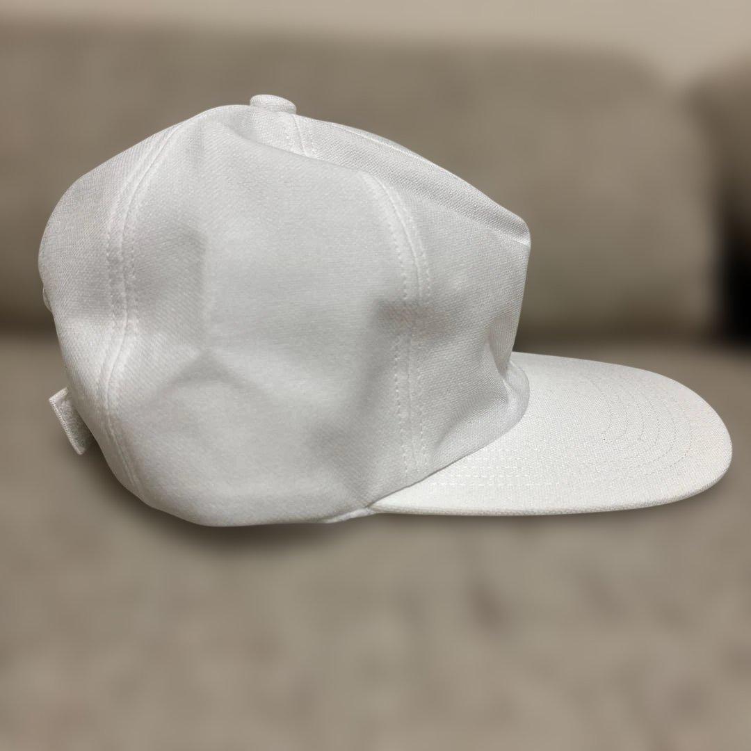 【未使用】1piu1uguale3 CAP WH