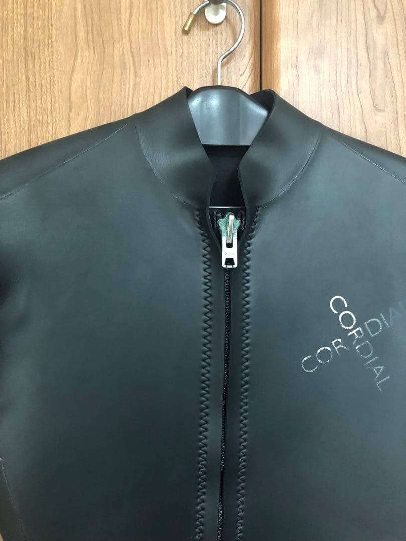 メンズフロントジップ半袖ジャケット　タッパー