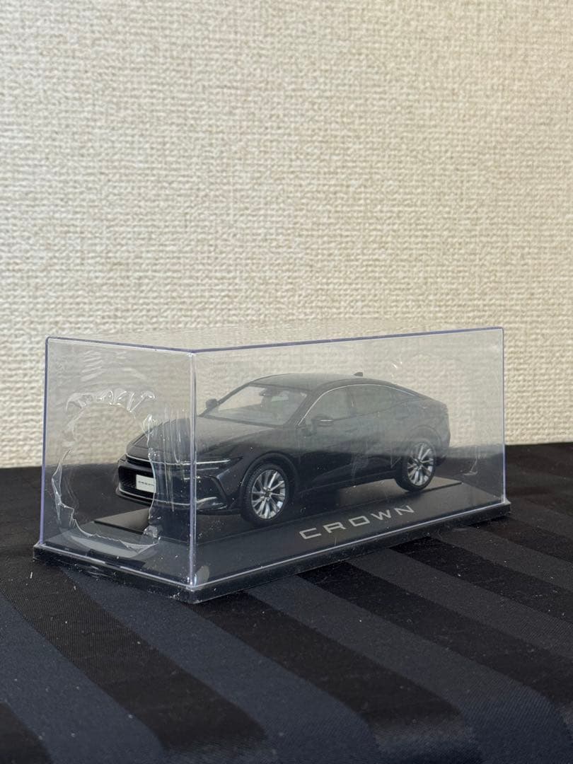 クラウン ミニカー 1/30 スケール ダイキャスト 製